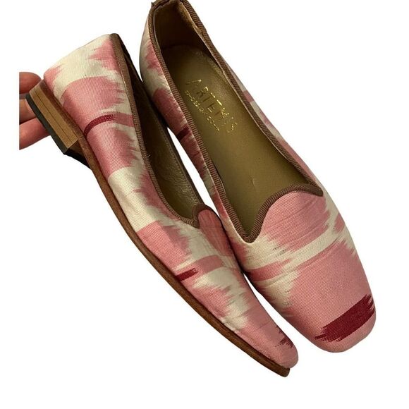 Artemis Pink Ikat Silk Loafers Women's Sz. 36 (US 5.5) - Picture 3 of 8